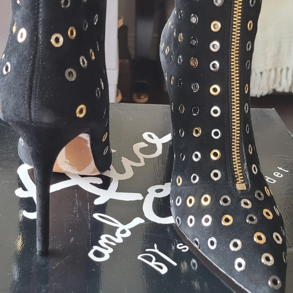 **HP** ALICE + OLIVIA Boots - Picture 8 of 11